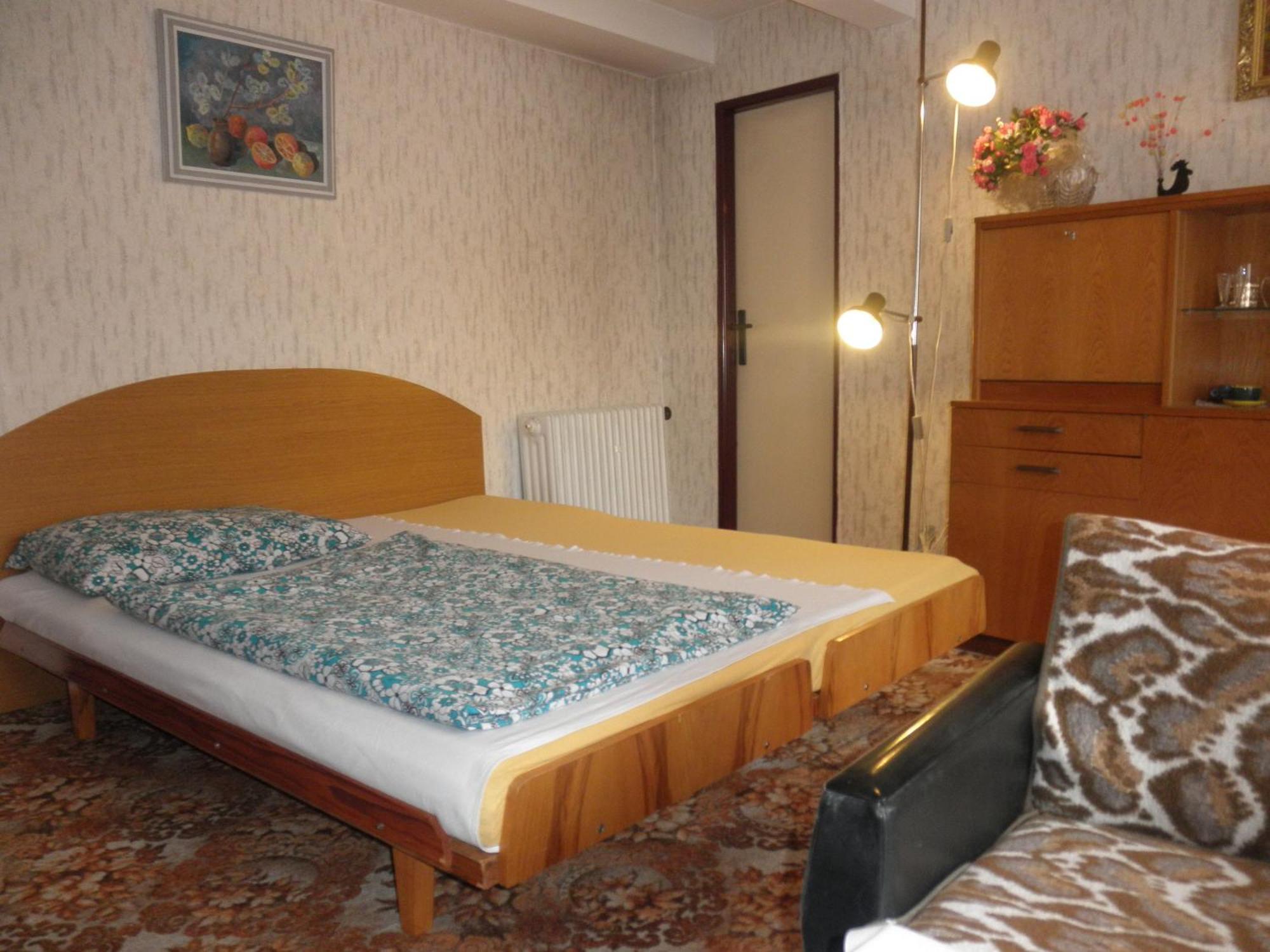 Pension U Kaktusu Карловы Вары Экстерьер фото